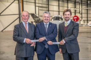 Read more about the article <strong>Andrew and Robert Walters honoured by The Royal Aeronautical Society for outstanding contribution to aerospace</strong>