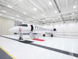 Read more about the article Bombardier Defense Celebrates the Official Unveiling of armasuisse’s New Head of State Multi-mission Global 7500 Aircraft