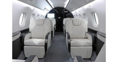 Read more about the article Duncan Aviation Refines Legacy 600 Interior with Clean, Modern Design