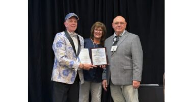 Read more about the article Duncan Aviation’s Joe Tulowitzki Receives Charles Taylor Master Mechanic Award